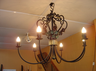 11 Showroom Lights 001